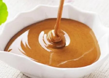 在芝麻醬中加入花生醬是假的嗎？看完就明白了。